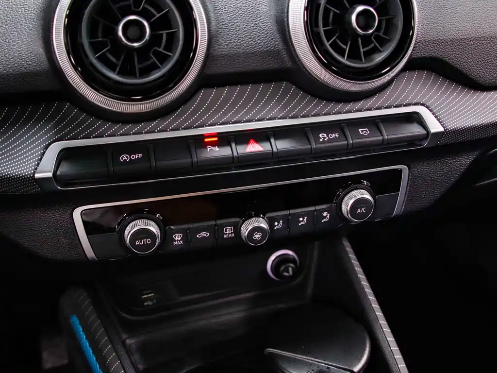 Audi Q2L 2022 35 TFSI Fashion Dynamic Edition
