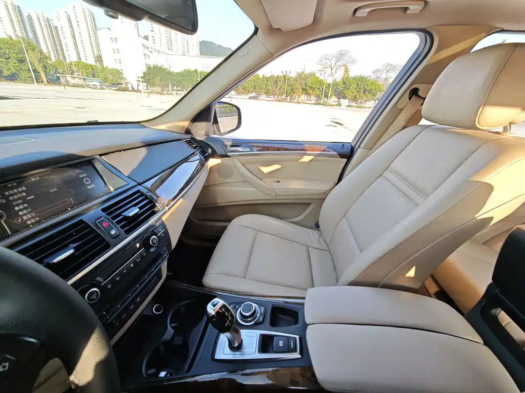 BMW X5 (Import) 2011 US Spec