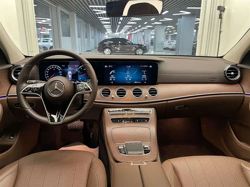 Mercedes-Benz E-Class 2023 Facelift E 300 L Fashion Edition