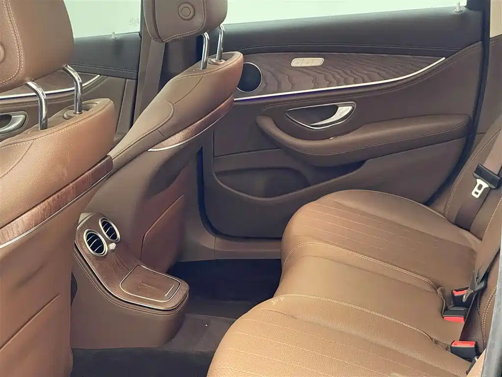 Mercedes-Benz E-Class 2023 Facelift E 300 L Fashion Edition