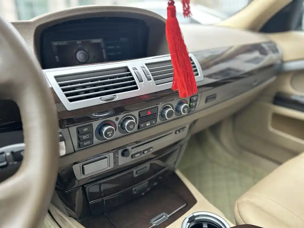 BMW 7 Series 2009 730Li Luxury