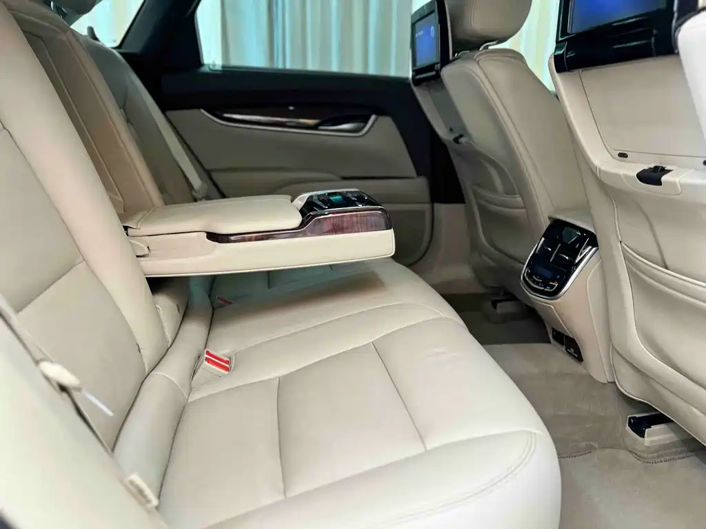Cadillac XTS 2015 28T Luxury