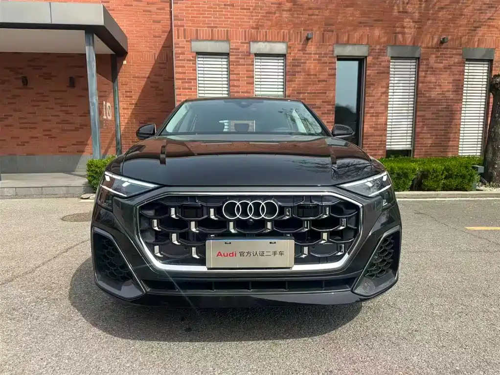 Audi Q8 2024 55 TFSI Luxury Dynamic