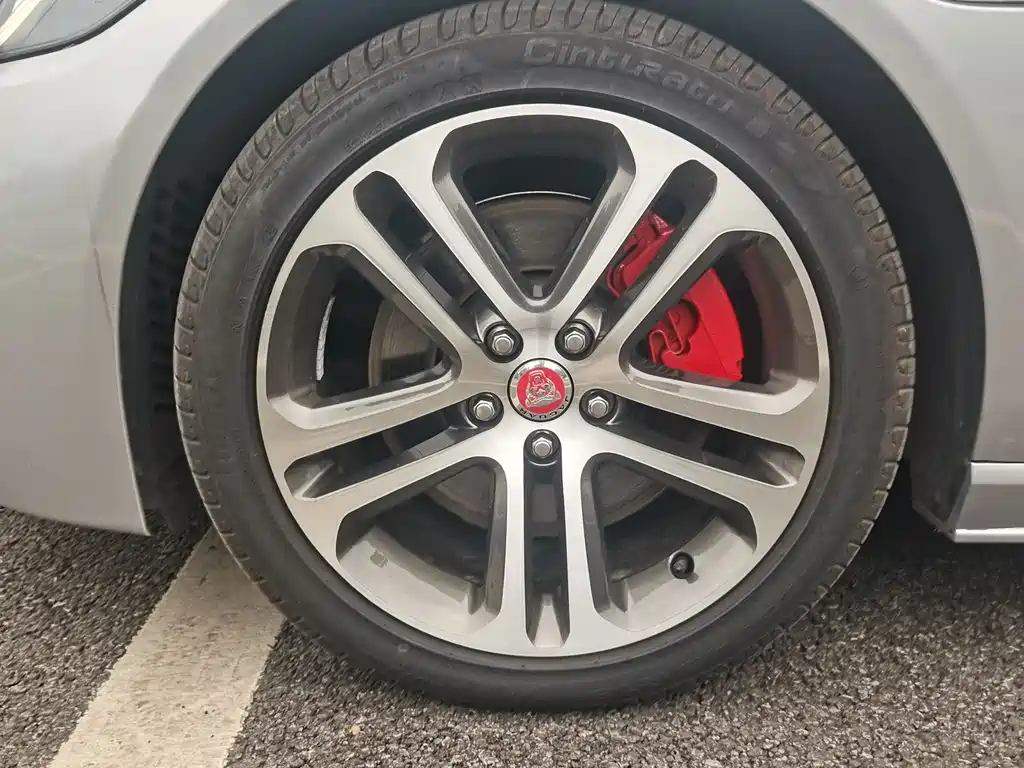 Jaguar XEL 2024 2.0T 250PS R-DYNAMIC S