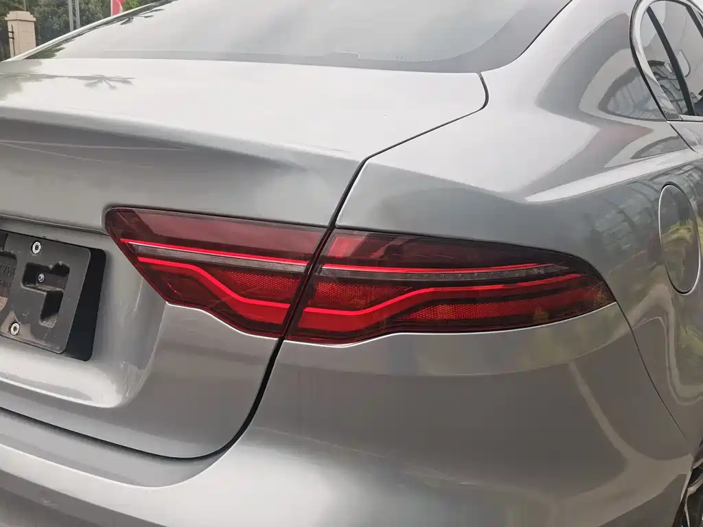 Jaguar XEL 2024 2.0T 250PS R-DYNAMIC S