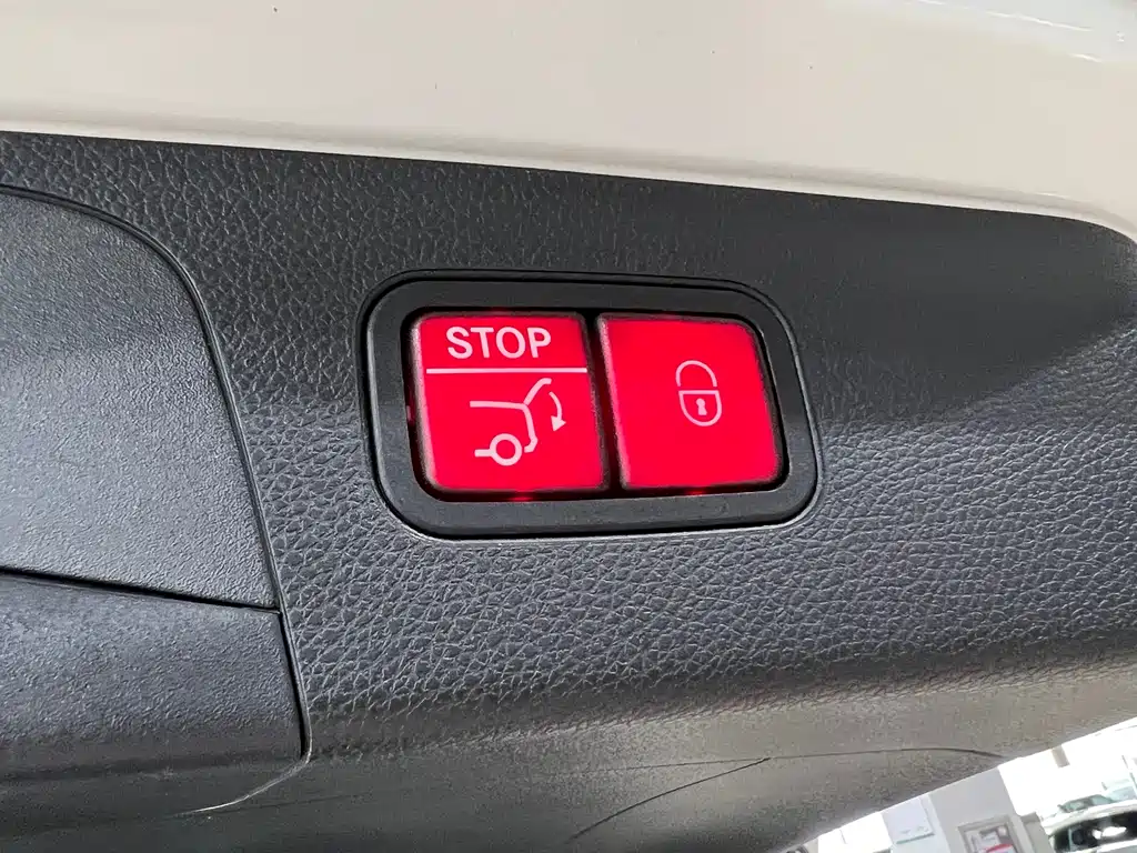 Mercedes-Benz GLC 260 4MATIC Luxury Edition 2017
