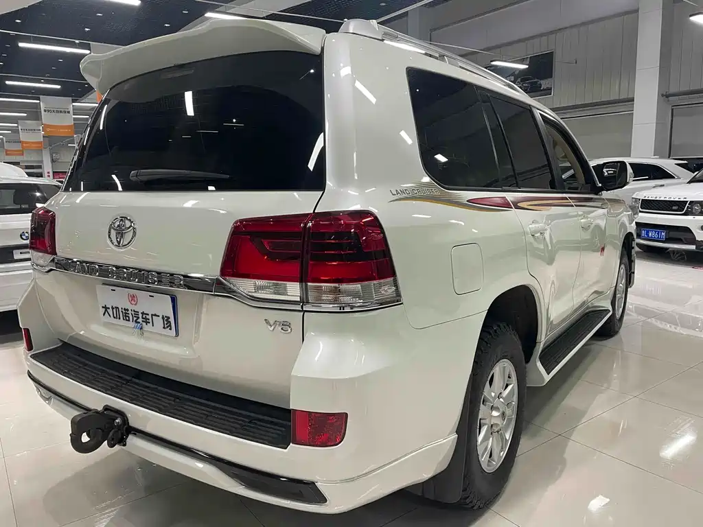 Toyota Land Cruiser 2016 4.0L Middle East Edition