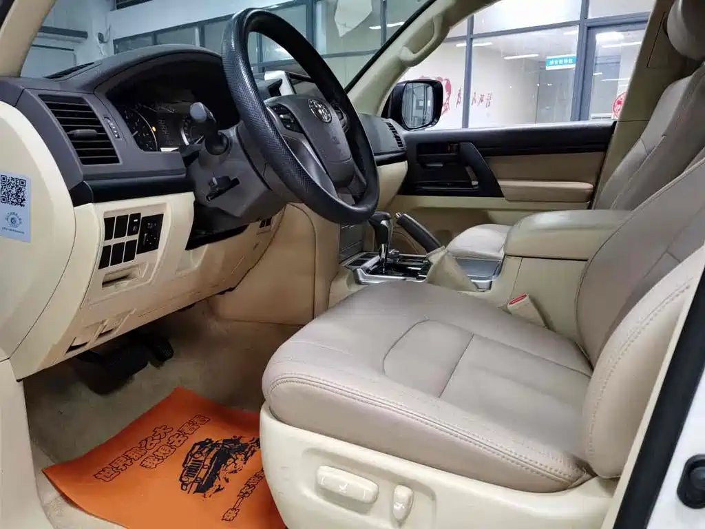 Toyota Land Cruiser 2016 4.0L Middle East Edition
