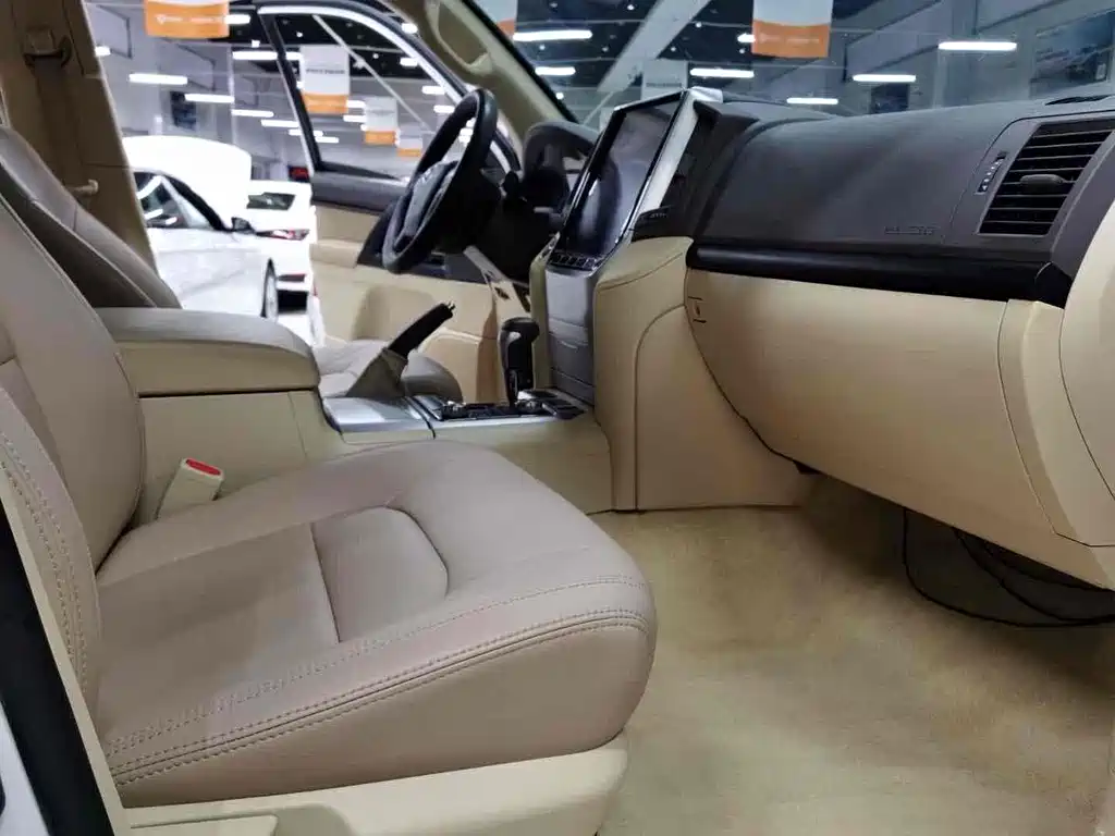 Toyota Land Cruiser 2016 4.0L Middle East Edition