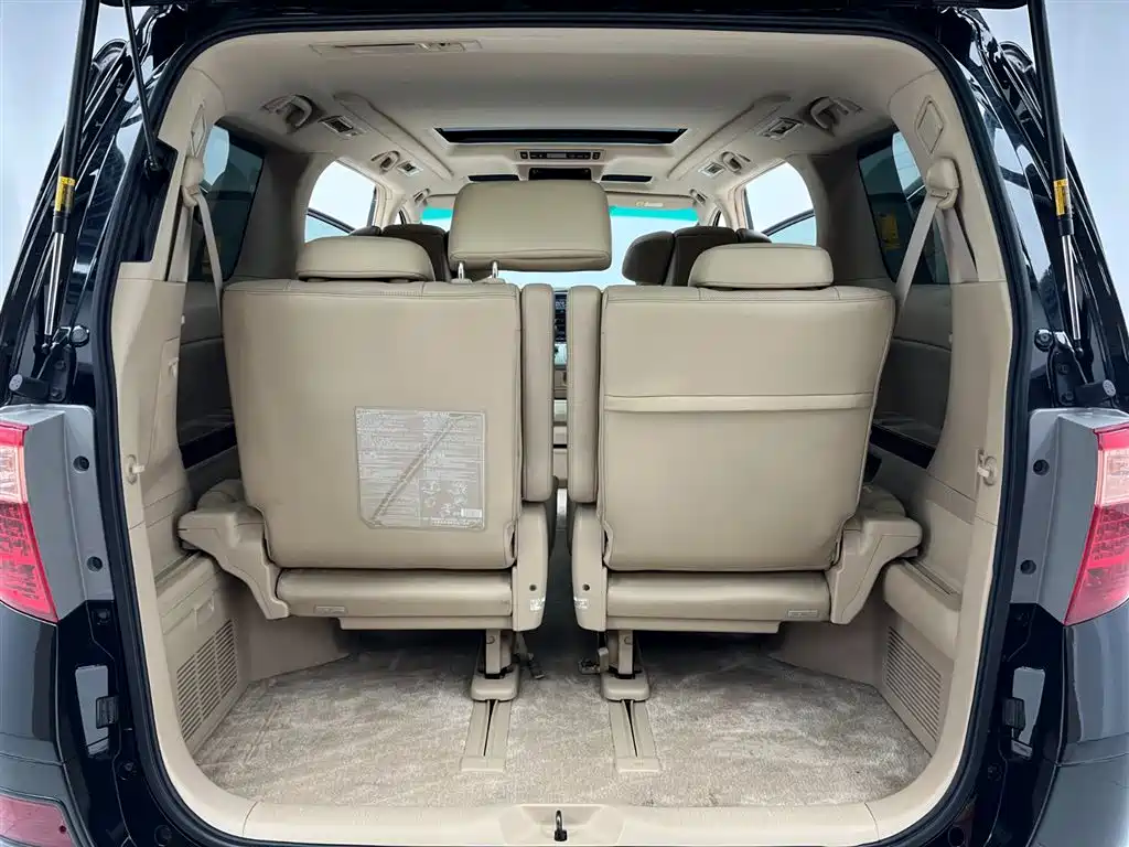 Alphard 2011 3.5L Luxury Edition