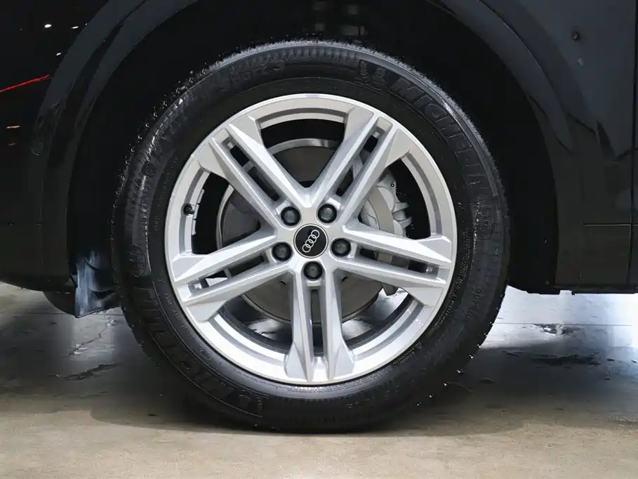 Audi Q5L 2022 40T Luxury Dynamic Edition