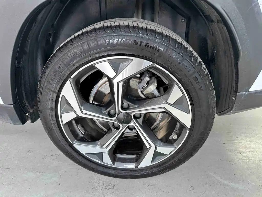 Geely Boyue L 2023 2.0TD DCT Flagship