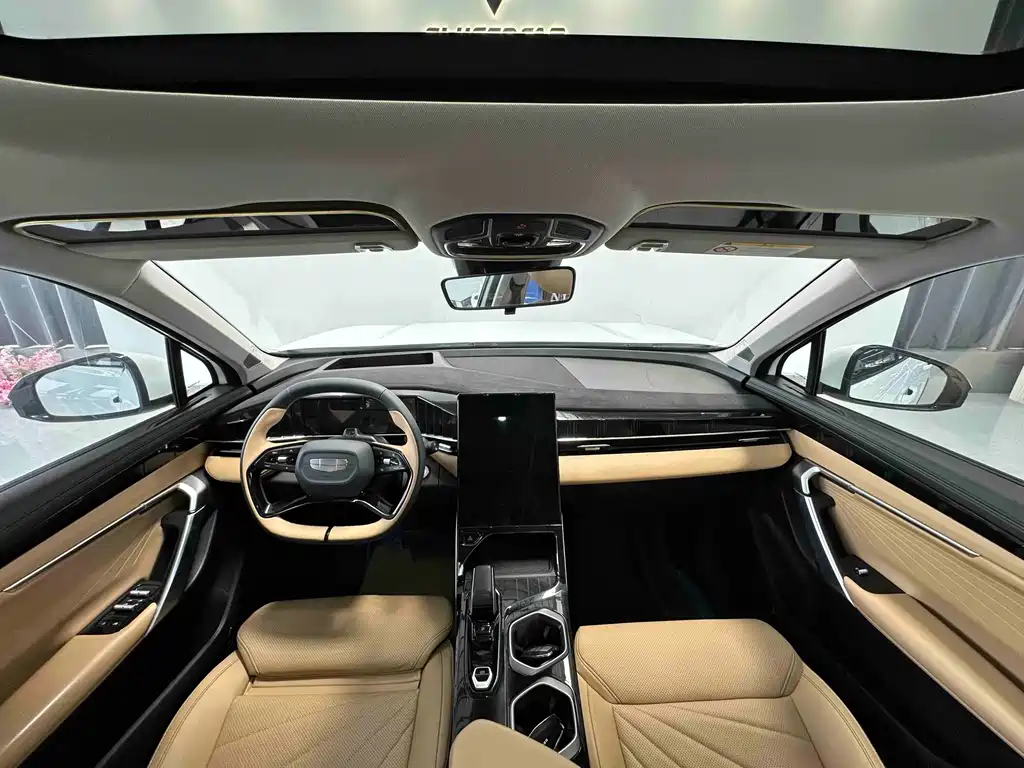 Geely Boyue L 2023 2.0TD DCT Flagship