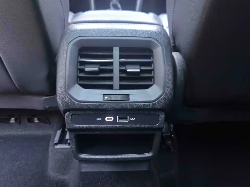 Volkswagen Tharu 2021 280TSI FWD Luxury Plus
