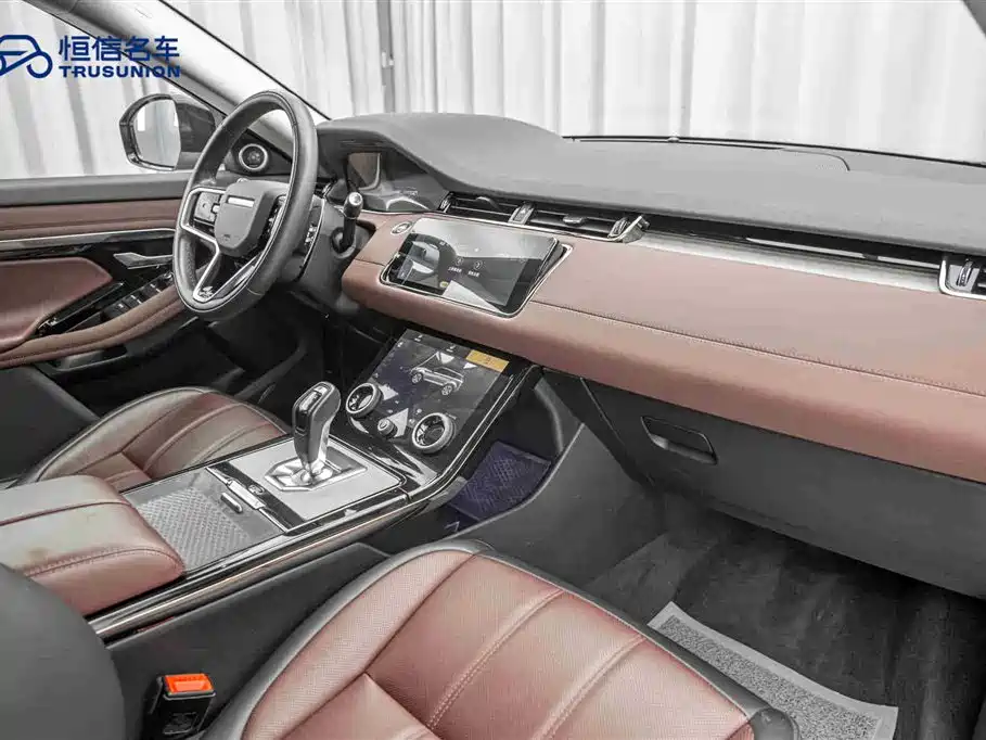 Range Rover Evoque L 2023 249PS Luxury Edition