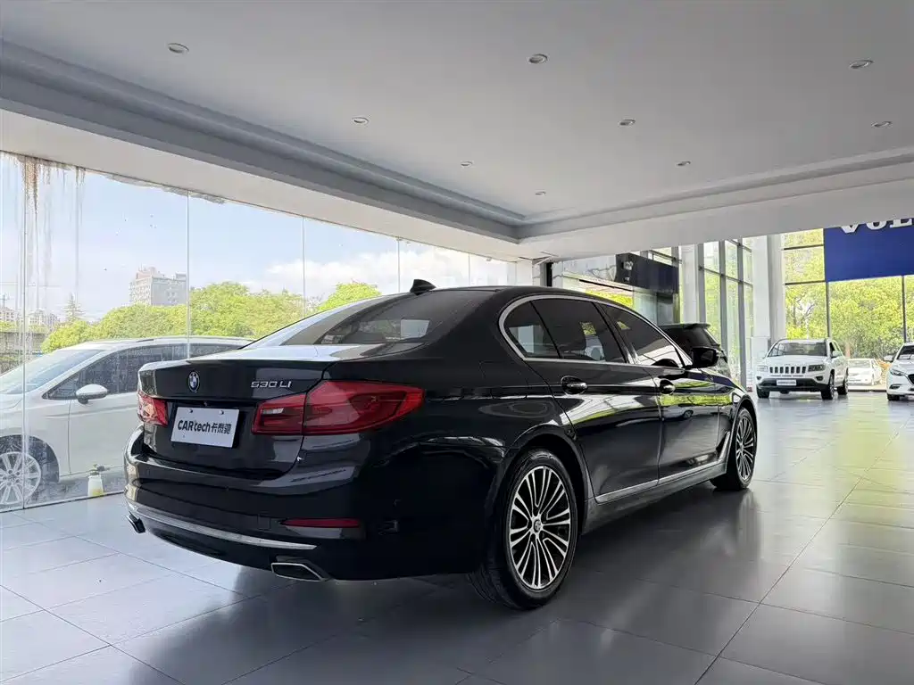 BMW 5 Series 2018 530Li Exclusive Edition Luxury Package