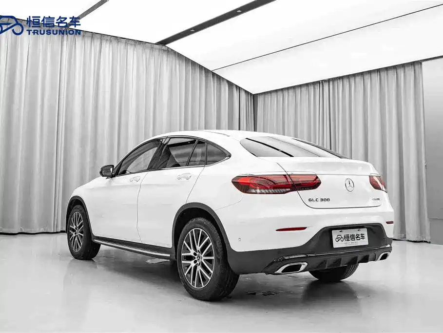 Mercedes-Benz GLC Coupe 2021 GLC 300 4MATIC Coupe SUV