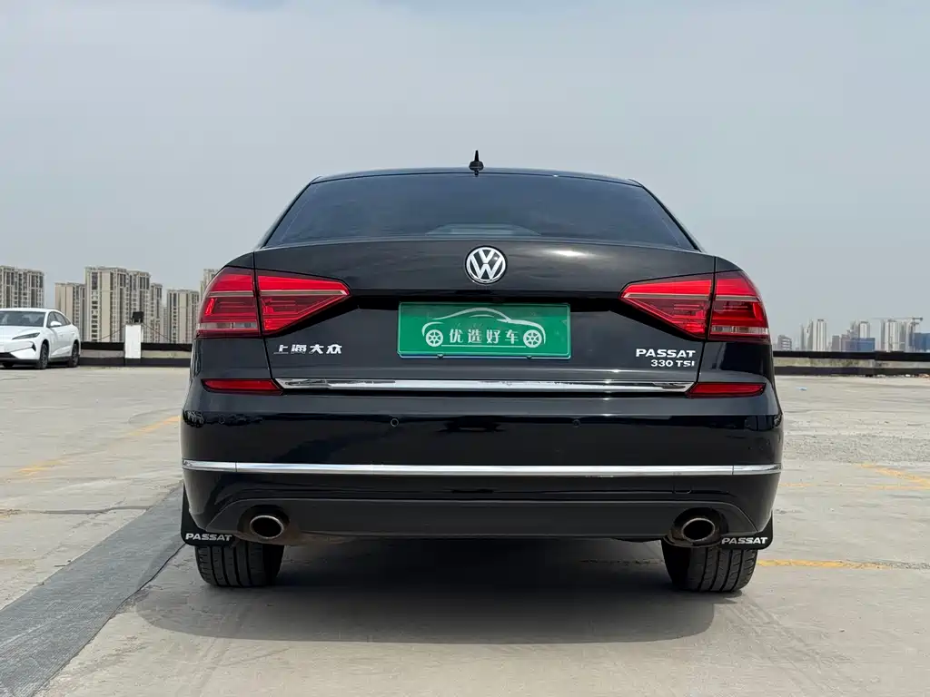 Passat 2016 330TSI DSG Yuzun Edition