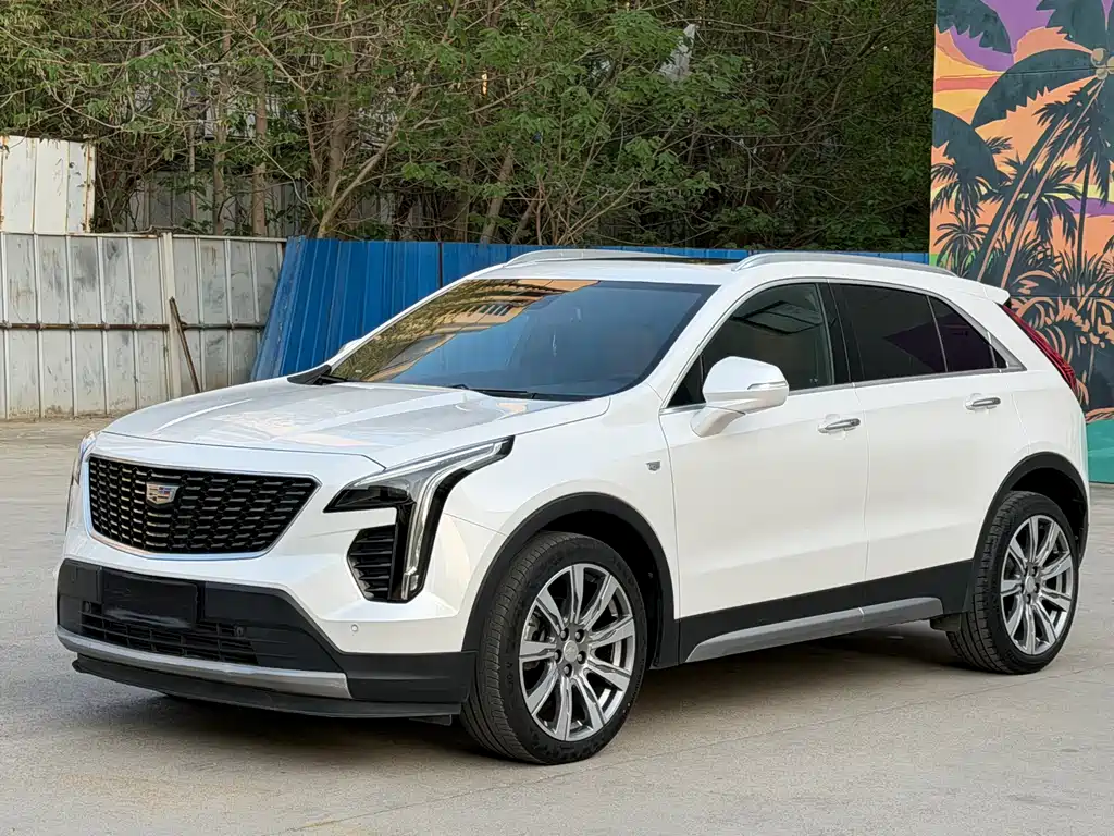 Cadillac XT4 2018 28T AWD Platinum Edition