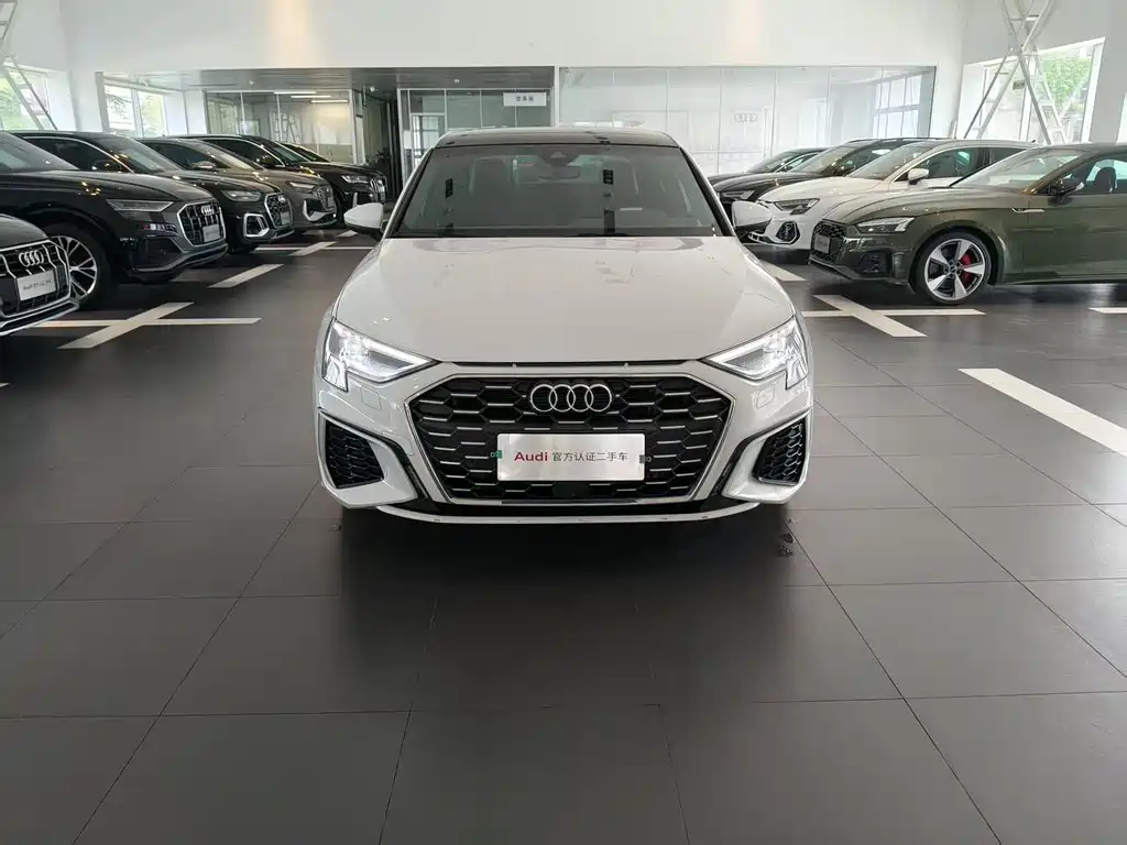 Audi A3L Limousine 35 TFSI Fashion Sport