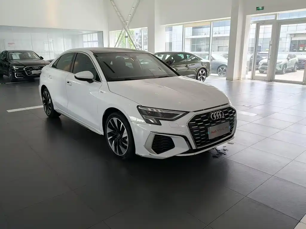 Audi A3L Limousine 35 TFSI Fashion Sport