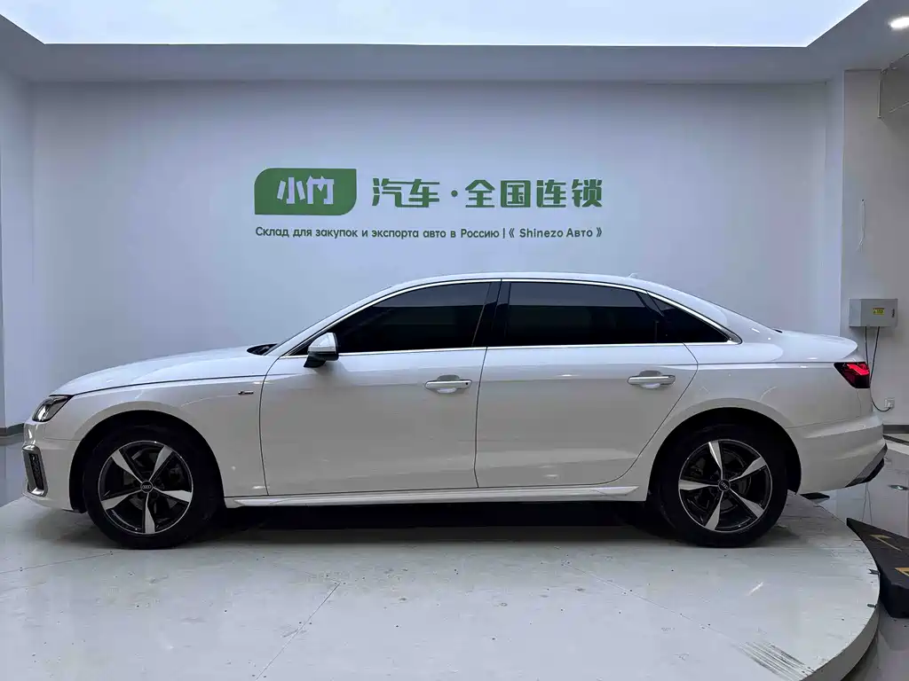 Audi A4L 2022 35 TFSI Fashion Dynamic