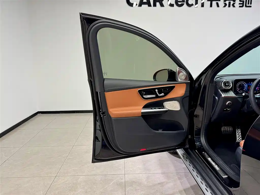 Mercedes-Benz GLC 2024 GLC 300 L 4MATIC Dynamic 5-seater