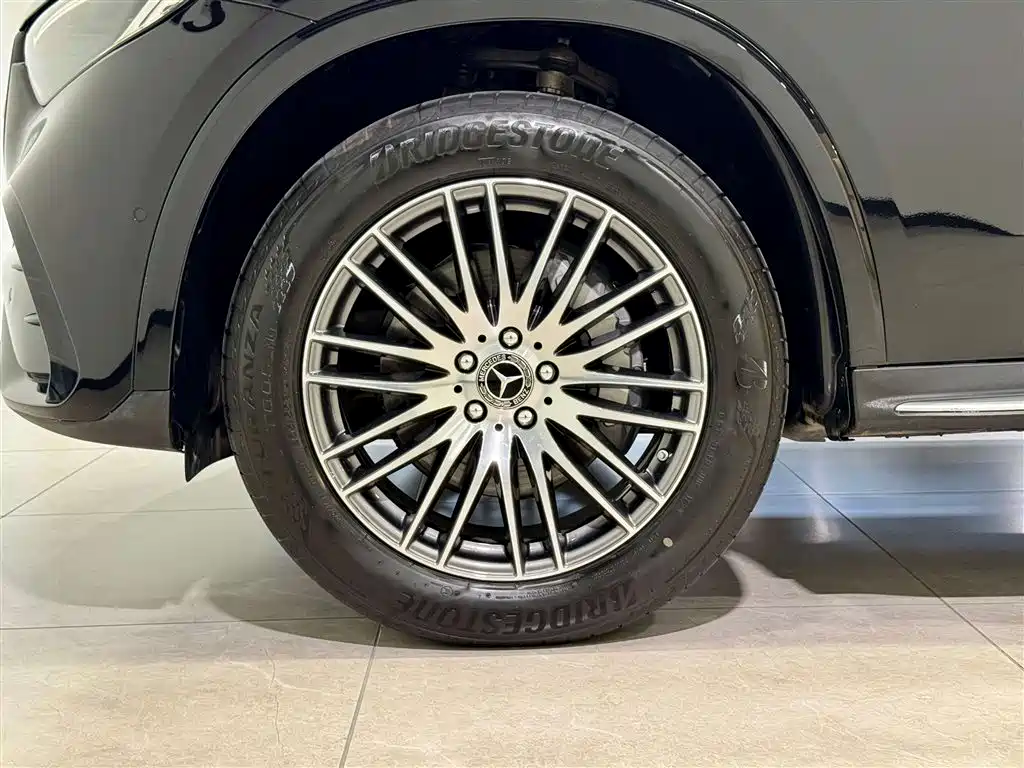Mercedes-Benz GLC 2024 GLC 300 L 4MATIC Dynamic 5-seater