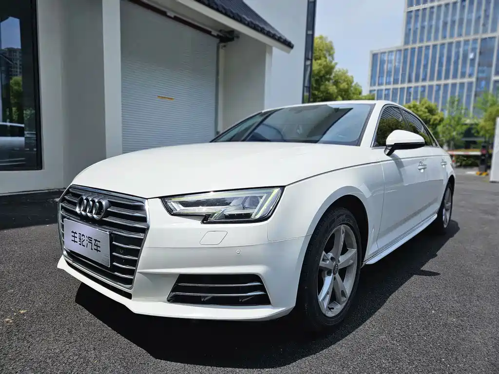 Audi A4L 2017 Plus 40 TFSI Fashion Edition