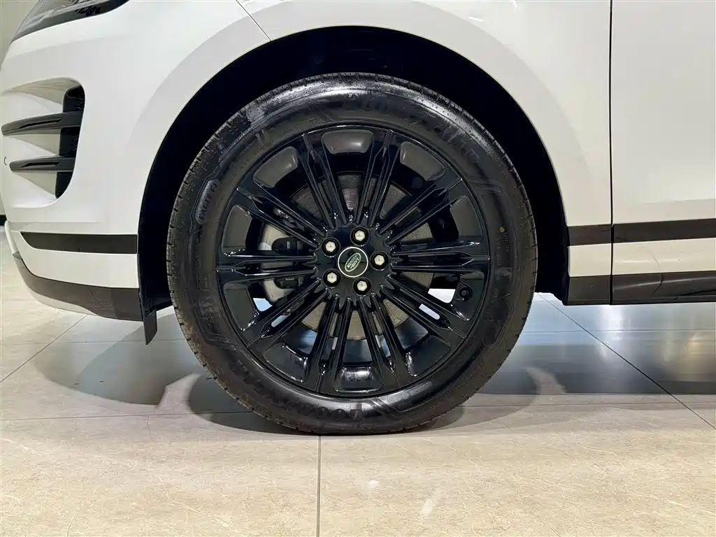 Range Rover Evoque L 2024 SE