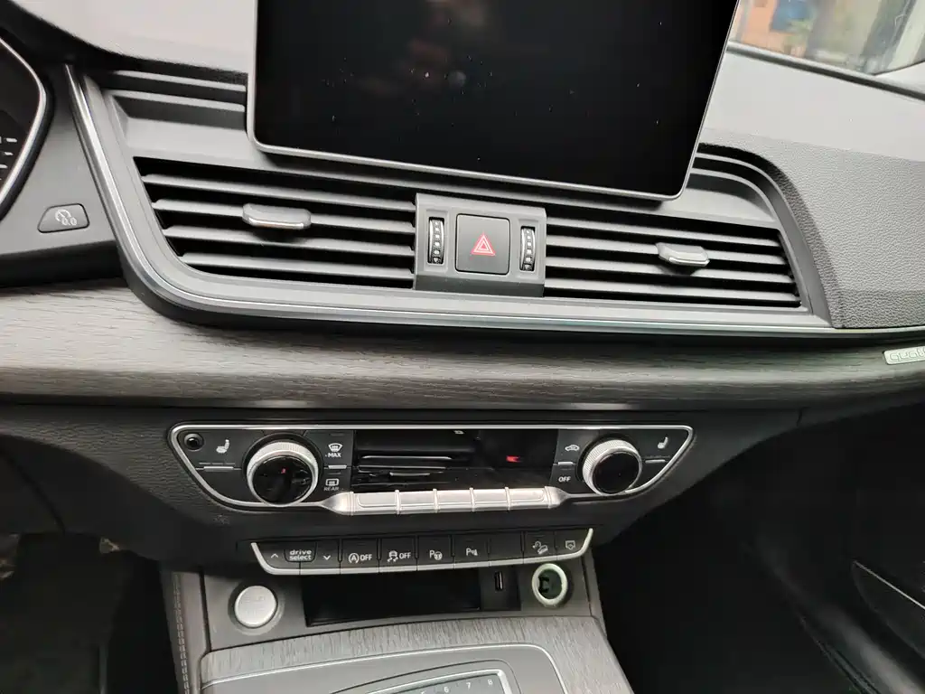 Audi Q5L 2020 45 TFSI Exclusive Edition