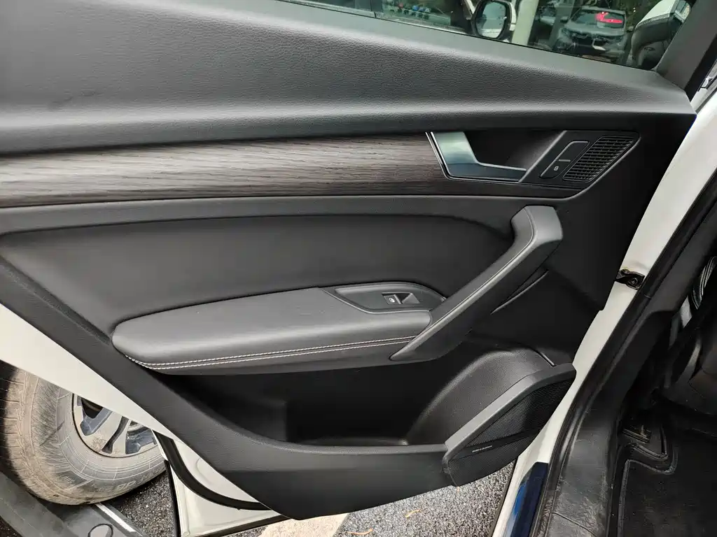 Audi Q5L 2020 45 TFSI Exclusive Edition