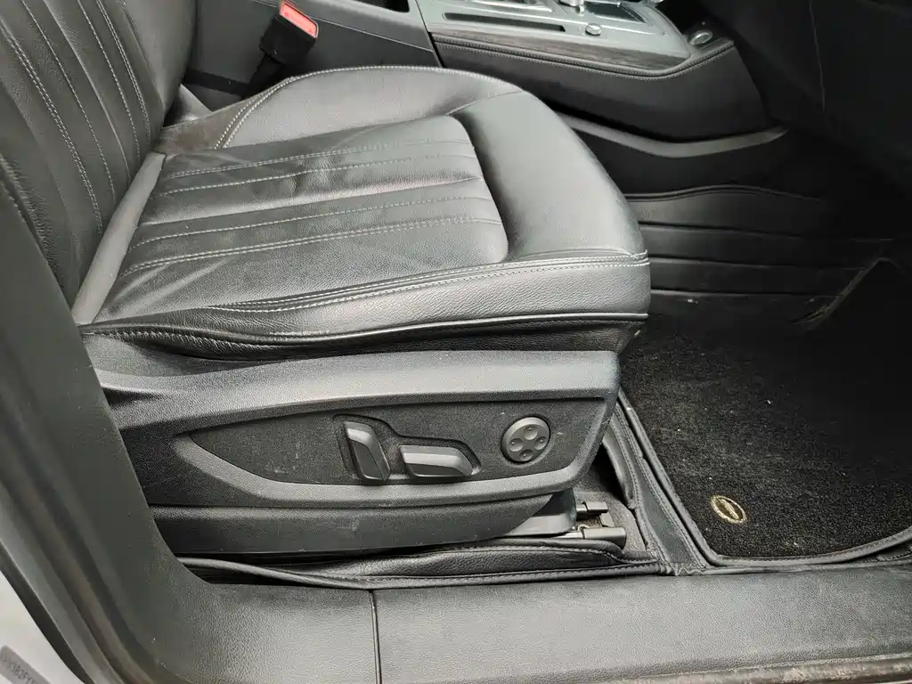 Audi Q5L 2020 45 TFSI Exclusive Edition