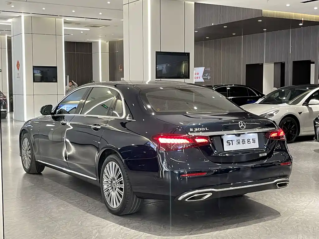 Mercedes-Benz E-Class 2021 E 300 L Luxury