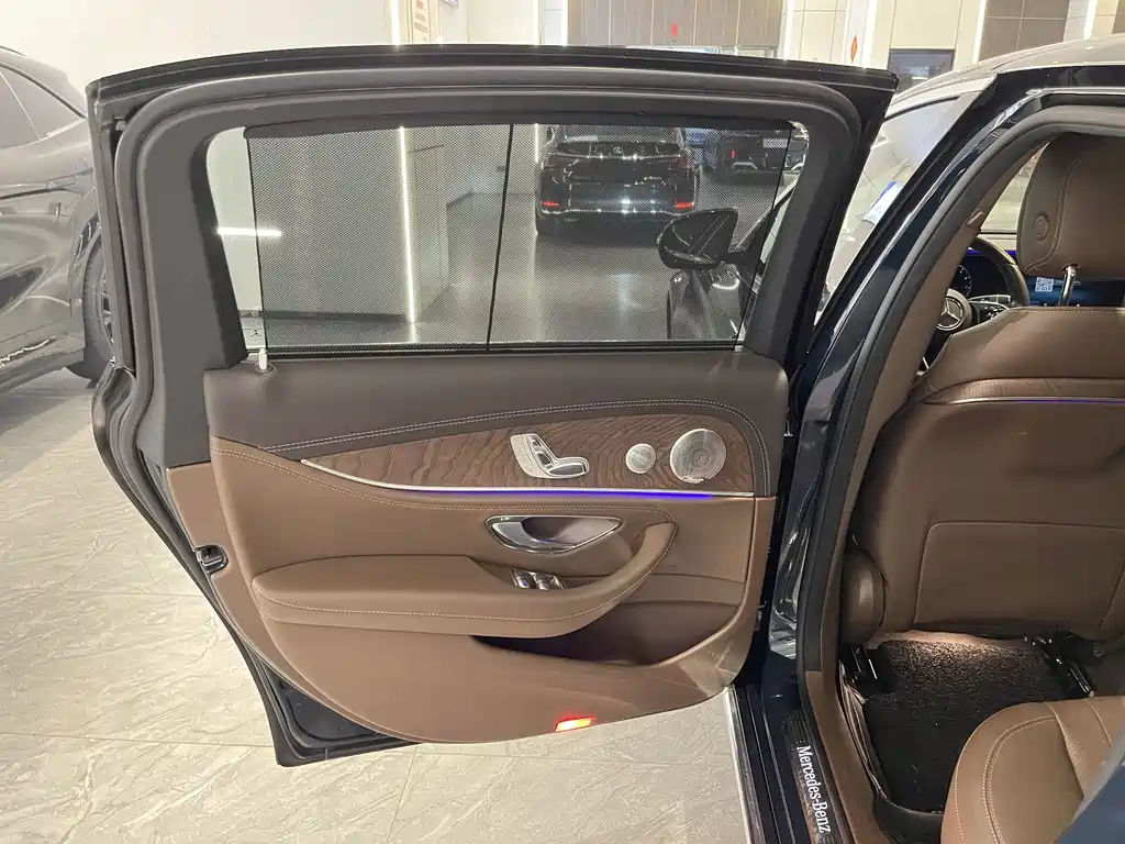 Mercedes-Benz E-Class 2021 E 300 L Luxury