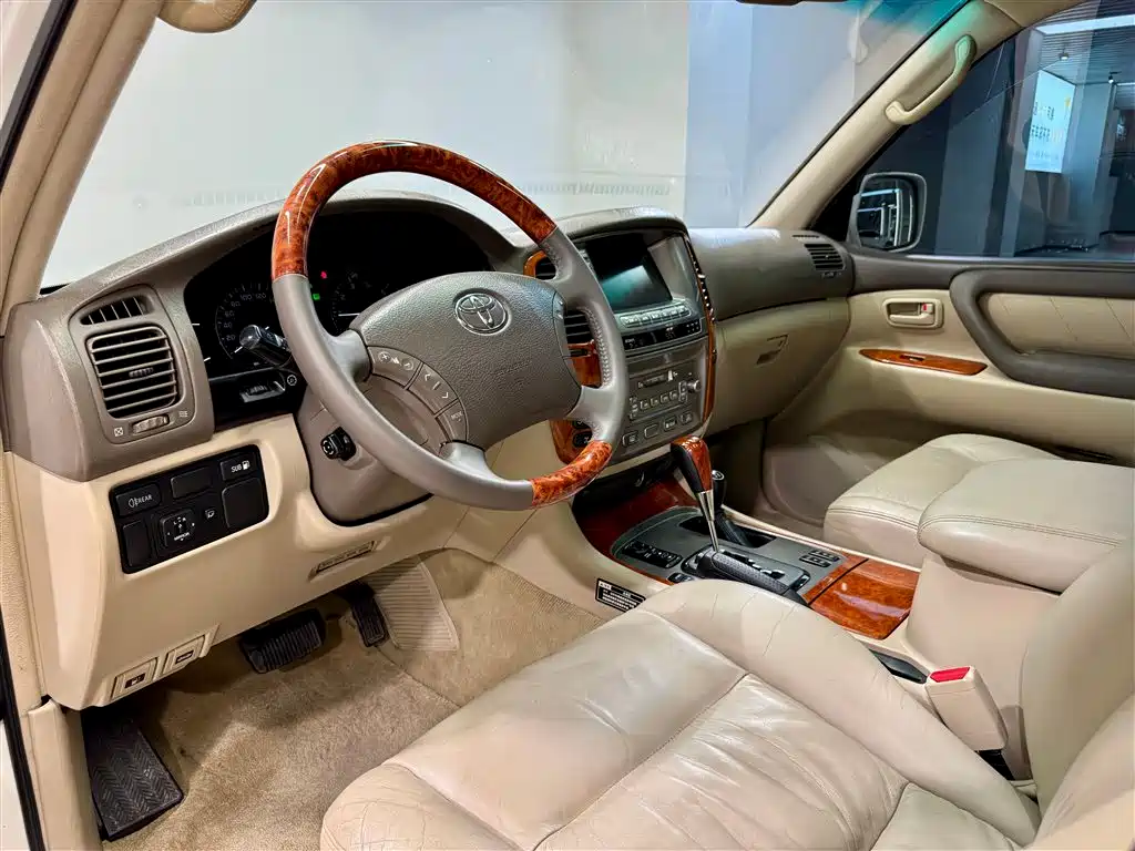 Land Cruiser 2005 4.7L Automatic VX-R