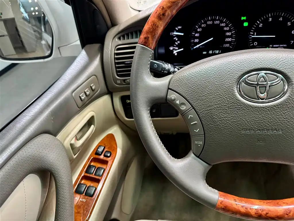 Land Cruiser 2005 4.7L Automatic VX-R