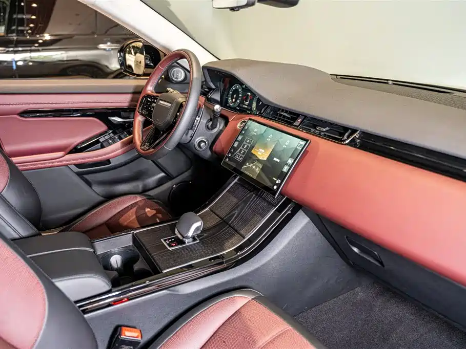 Range Rover Evoque L 2026 HSE