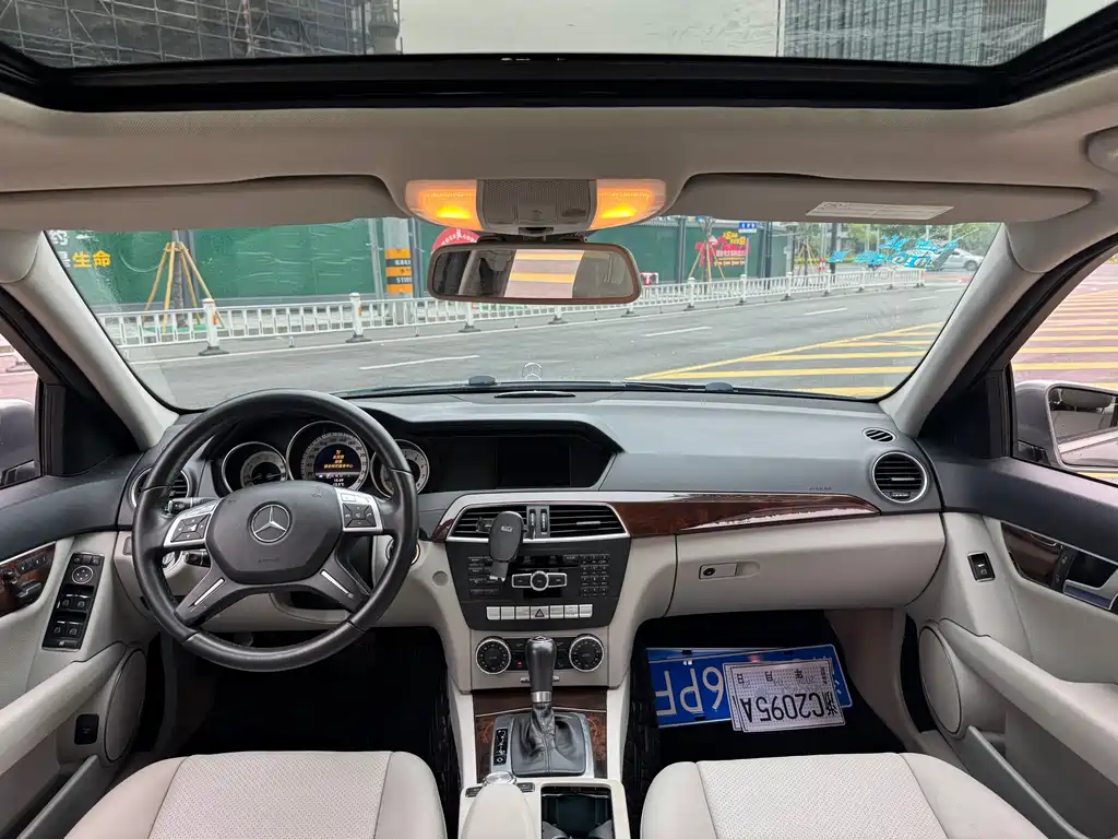 Mercedes-Benz C-Class 2013 C 260 CGI Elegance