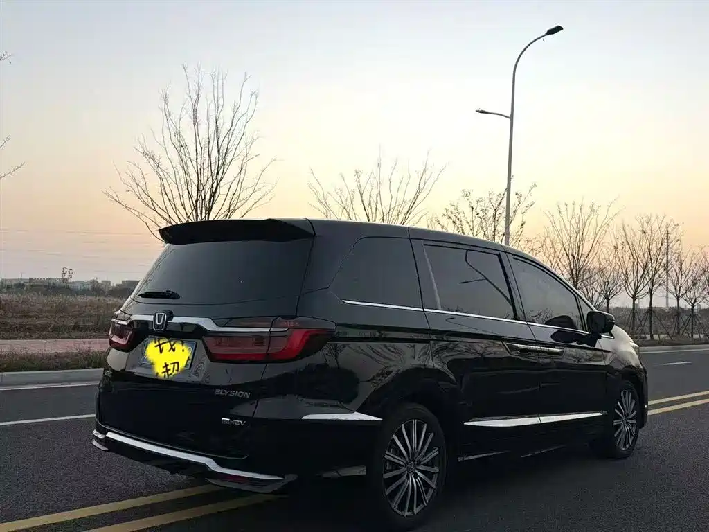 Honda Elysion 2024 2.0L e:HEV Luxury Edition