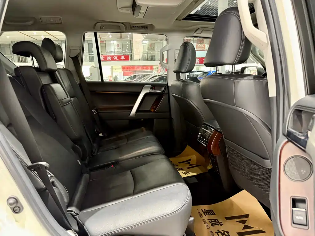 Toyota Prado 2016 3.5L Automatic TX-L NAVI