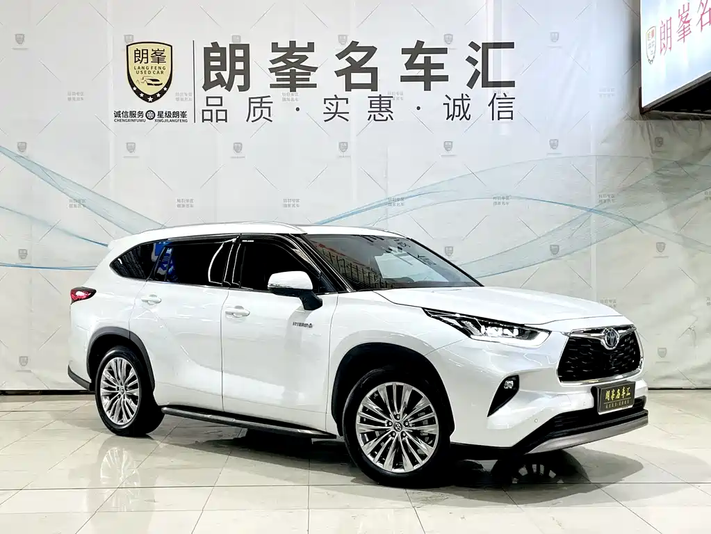 Highlander 2024 2.5L Hybrid AWD Premium 7-Seater