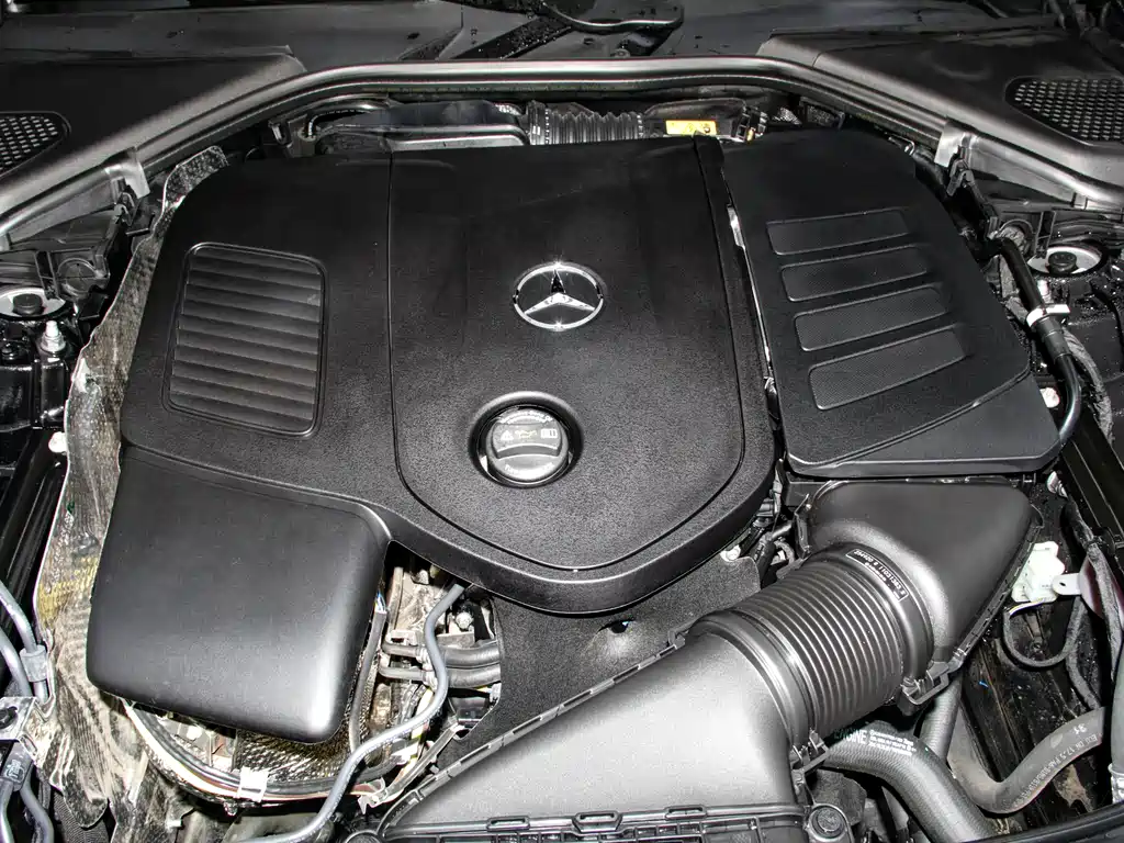 Mercedes-Benz E-Class 2025 E 300 L Fashion
