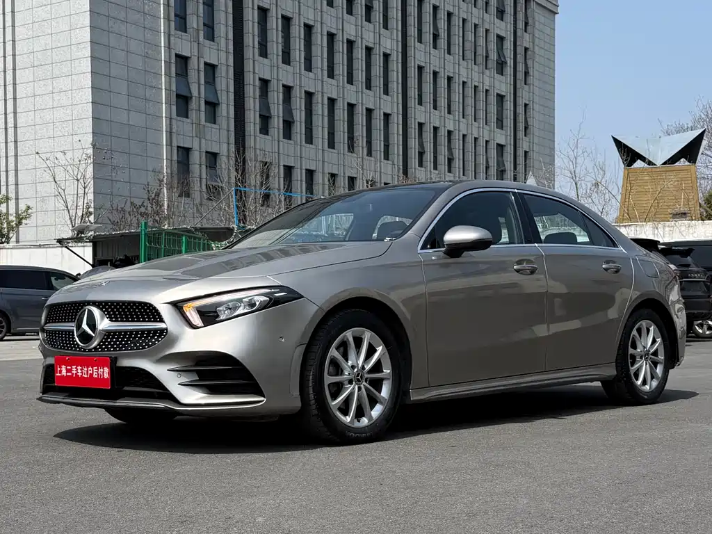 Mercedes-Benz A-Class 2021 A 200 L Sport Sedan Fashion Edition
