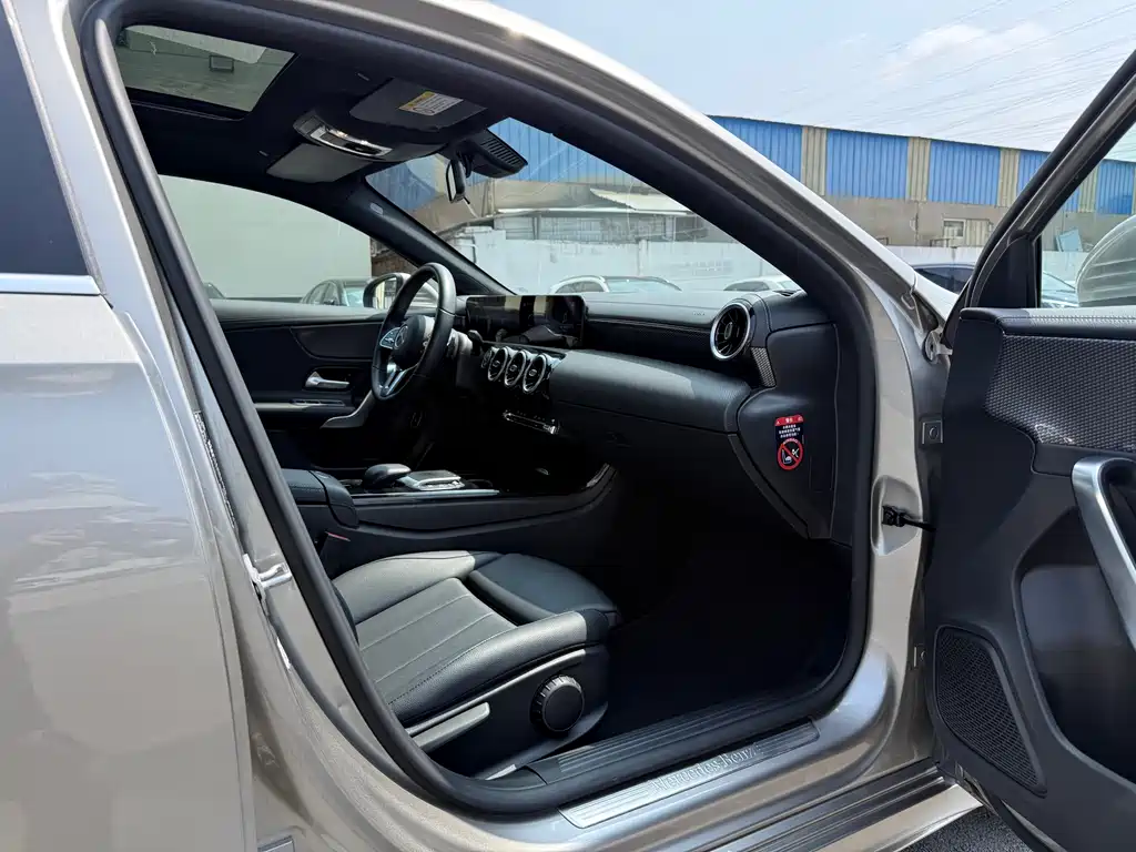 Mercedes-Benz A-Class 2021 A 200 L Sport Sedan Fashion Edition