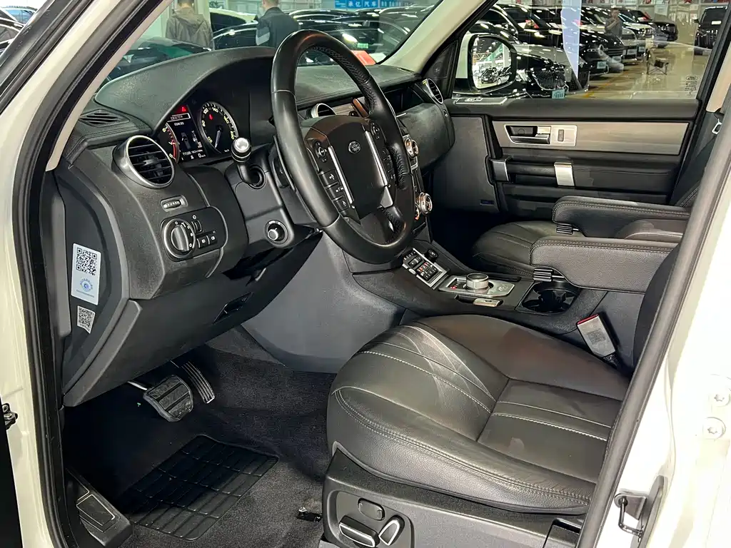 Land Rover Discovery 2016 3.0 SC Black Edition HSE