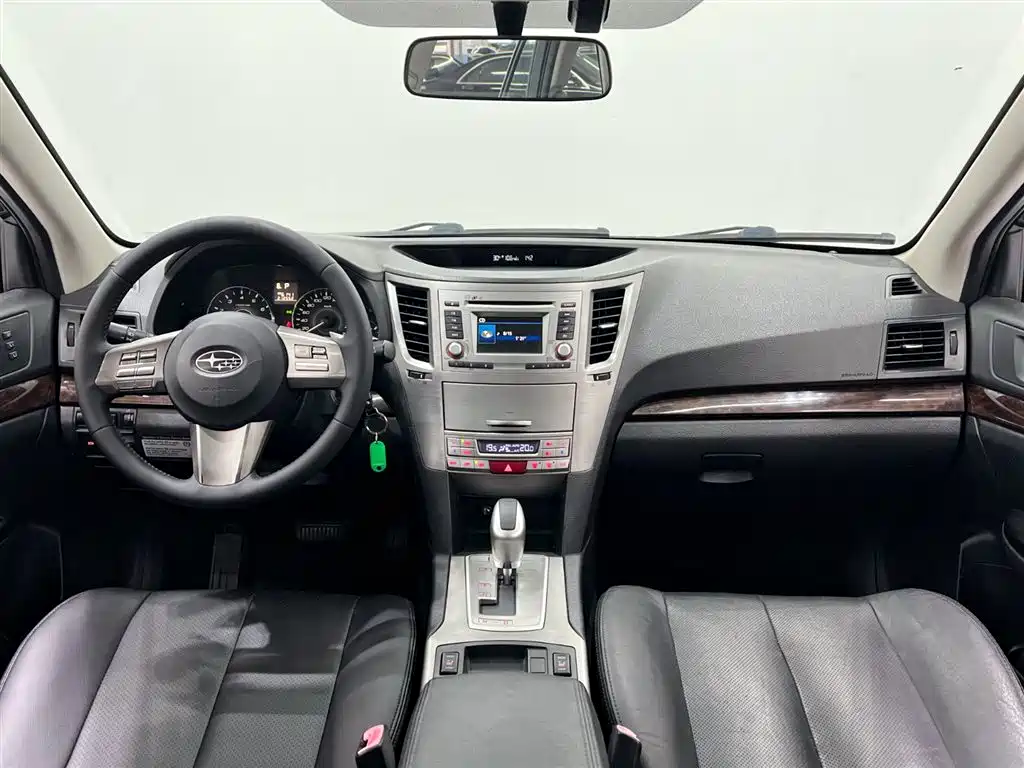 Outback 2012 2.5i Luxury Edition