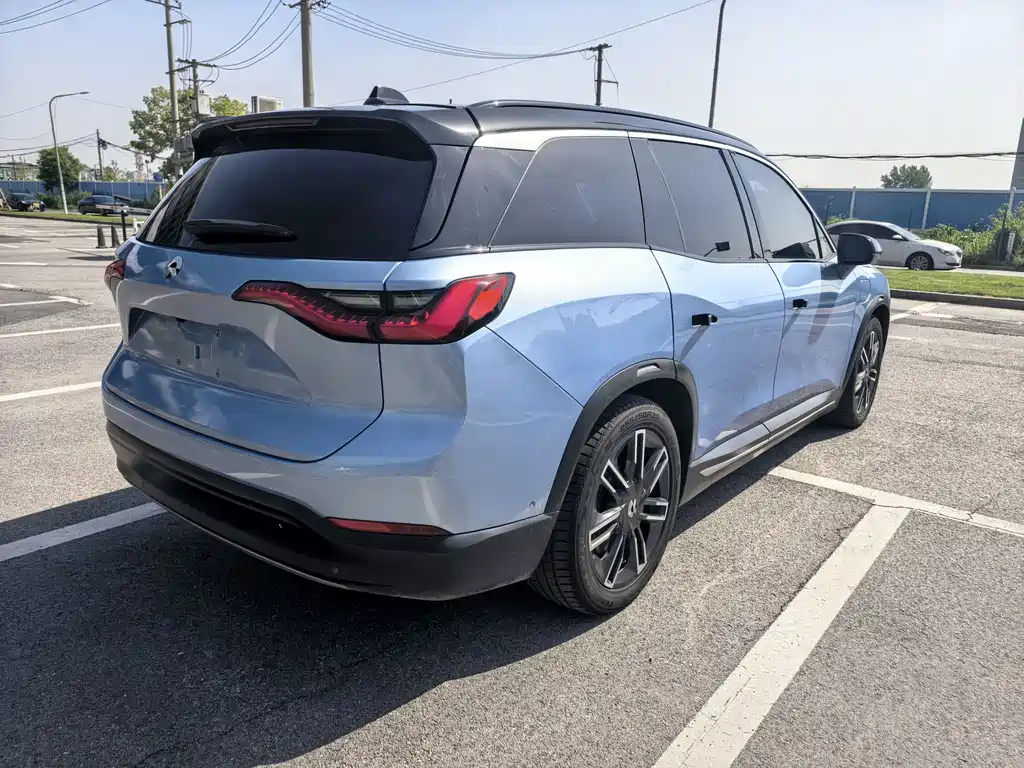 NIO ES8 2018 Founders Edition
