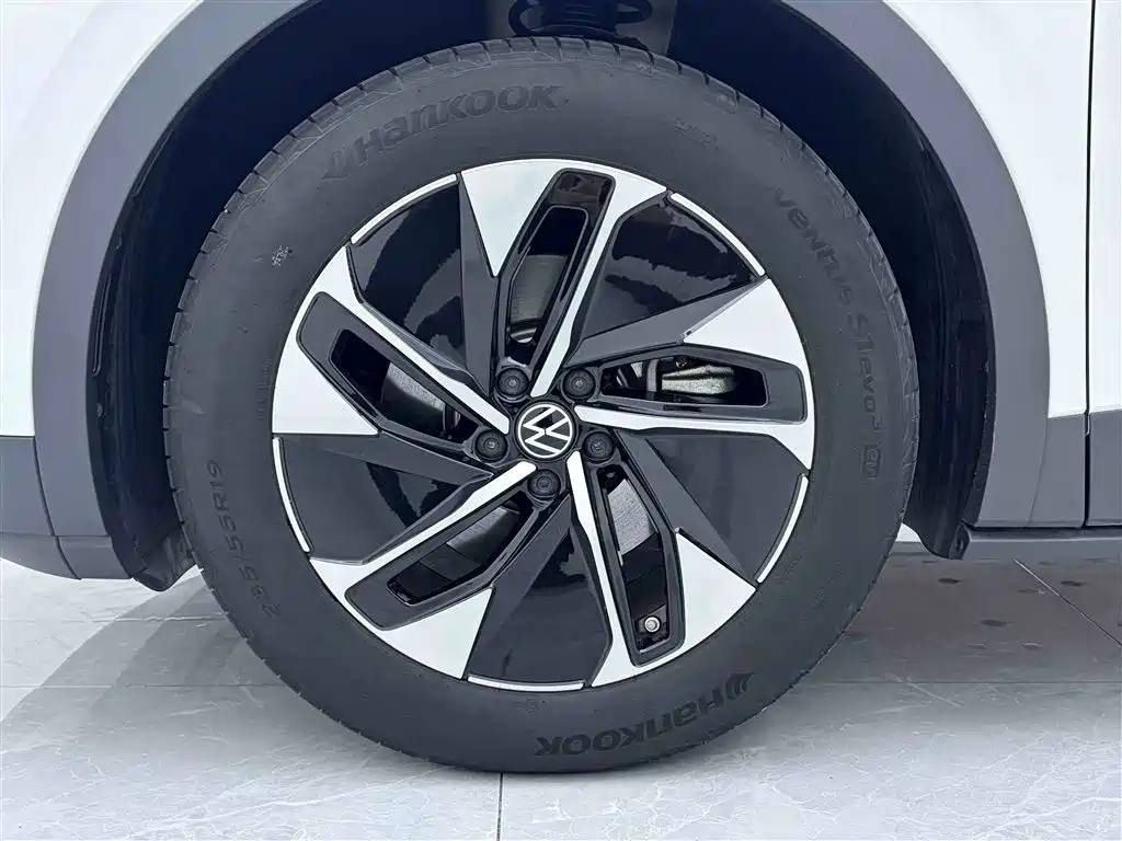 ID.4 CROZZ 2025 Pure Edition