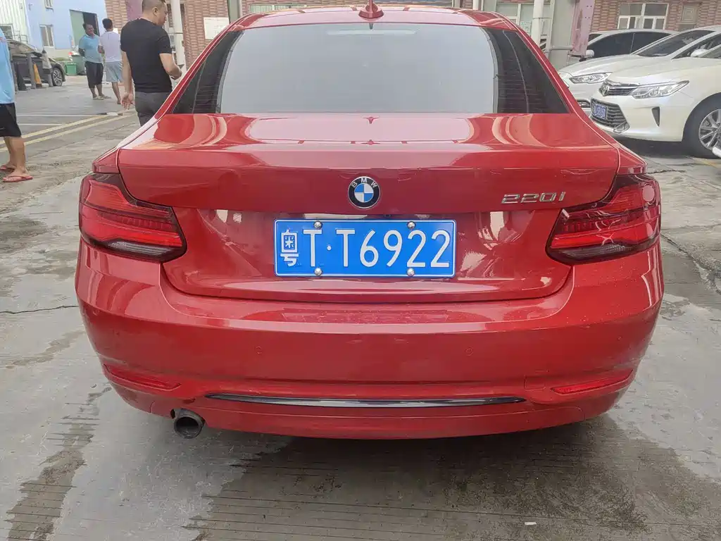 BMW 2 Series (Import) 2018 220i M Sport Package